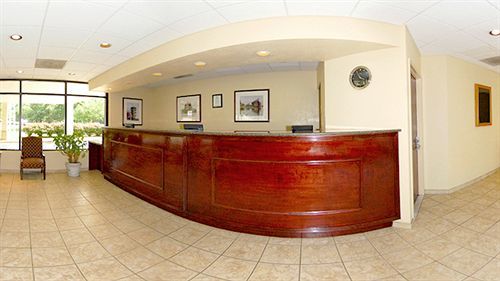 Days-inn By Wyndham Northwest
