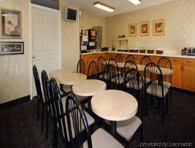 Days-inn By Wyndham Baltimore Northwest Hotel