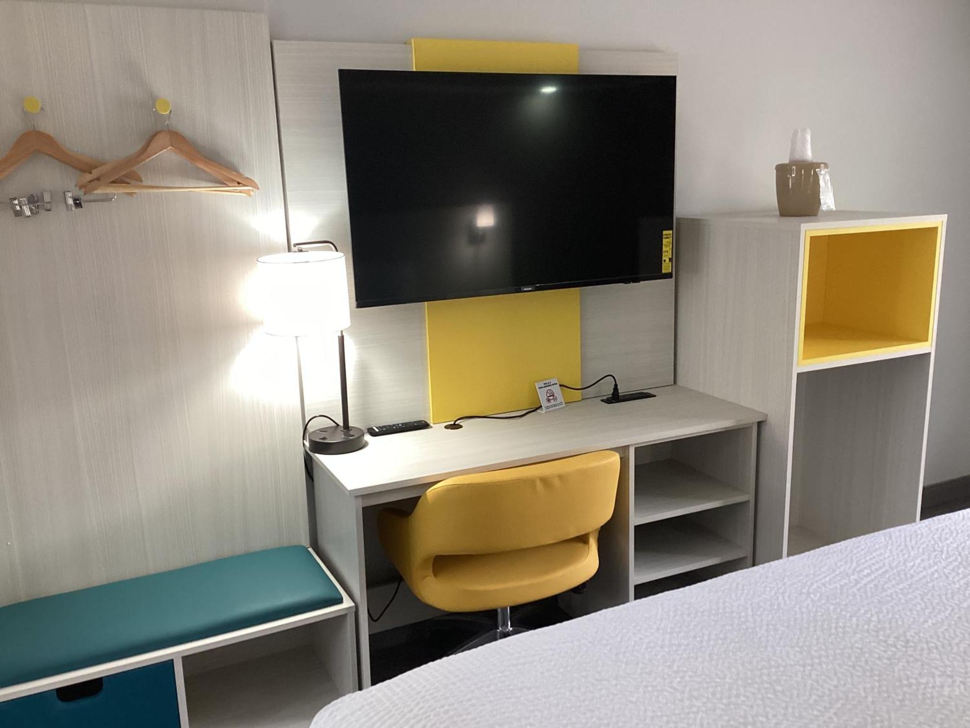 Days-inn By Wyndham Baltimore Northwest Hotel 2*