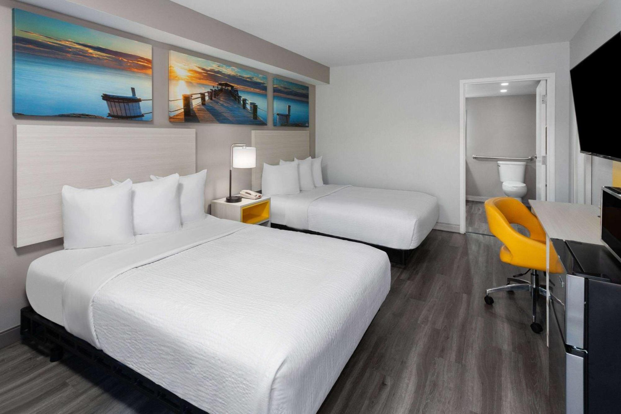 Days-inn By Wyndham Baltimore Northwest Hotel