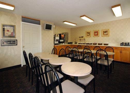 Days-inn By Wyndham Northwest Hotel Baltimore